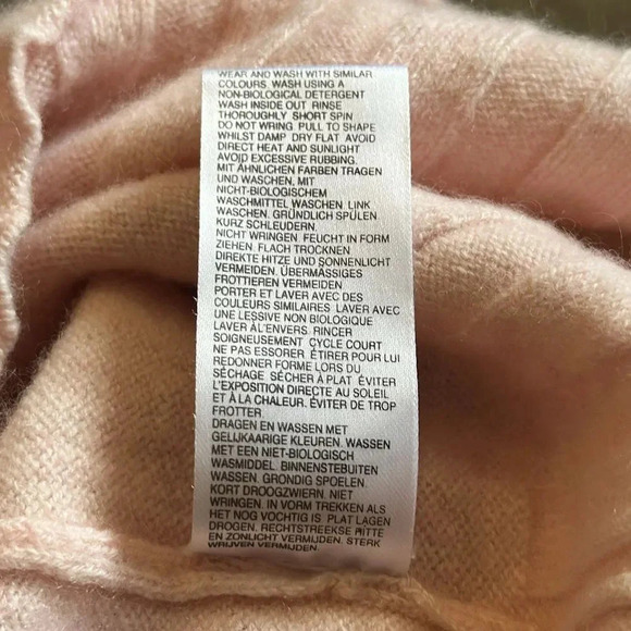 Brodie S light pink cashmere sweater ribbed neckline and cuffs great condition - Picture 8 of 8